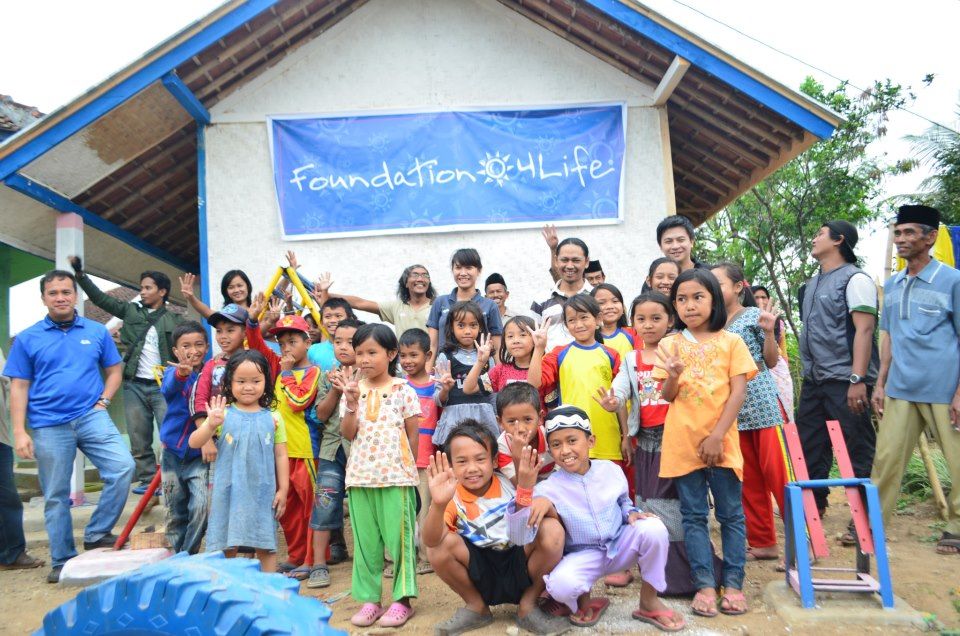 4Life Indonesia - Foundation 4Life - IBU Foundation dalam proyek "Adopt a Village" di desa Pangadegan & Selagedang, Cianjur Selatan, Jawa Barat.